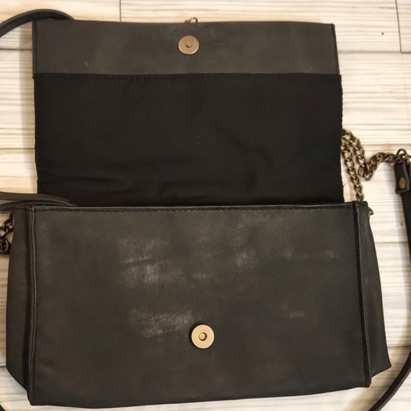 Womens Twig & Arrow blackish/gray crossbody bag with hanging bead. - Picture 11 of 16